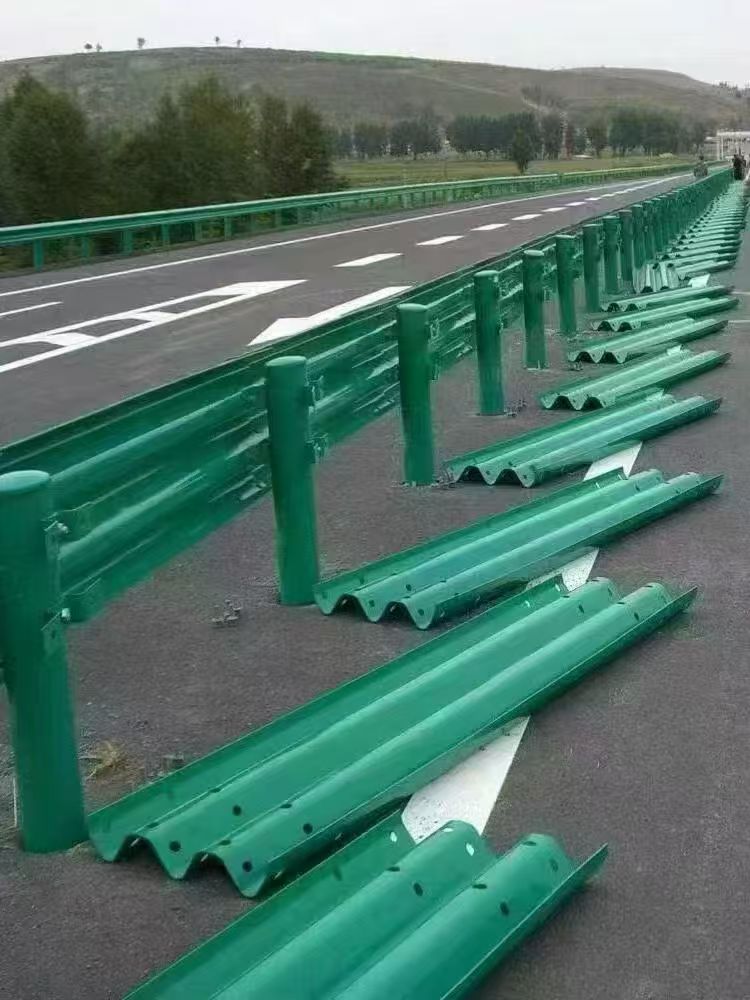 青岛波形护栏